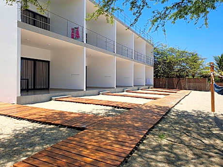 Las Hamacas