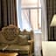 Royal Grand Hotel