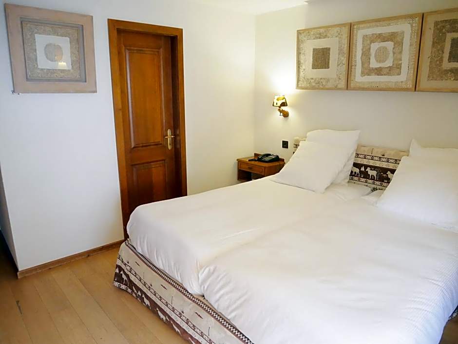 Between Boutique Hotel