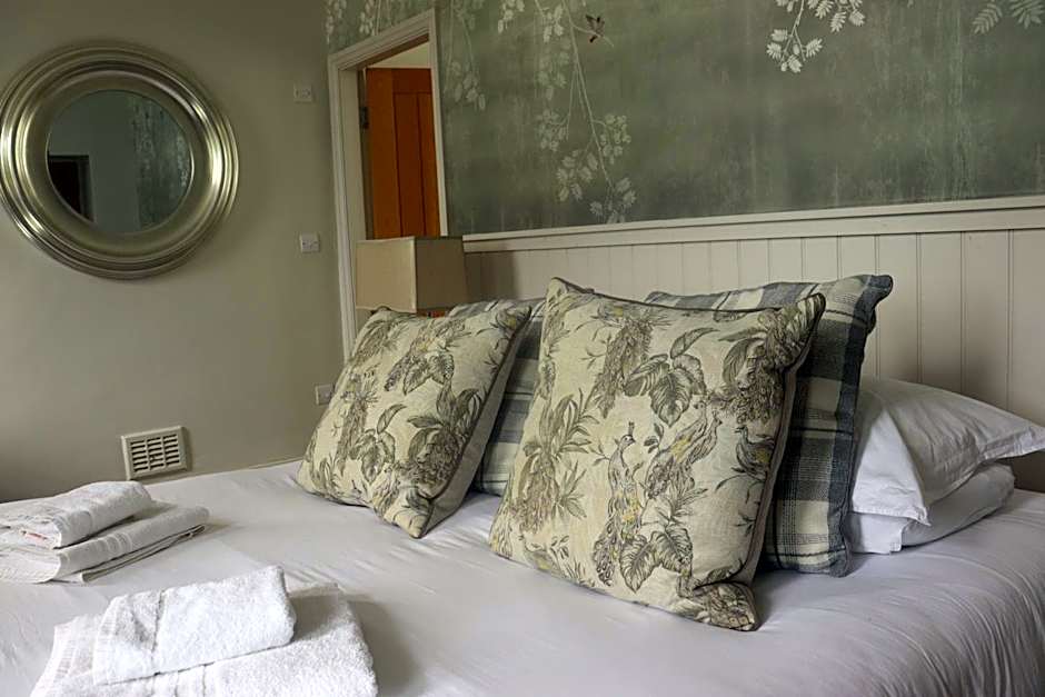 The Gateway Hotel