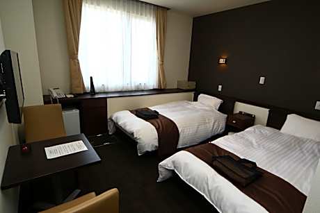 Standard Twin Room - Non-Smoking