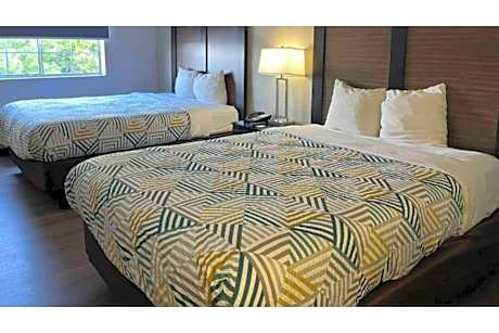 Queen Room with Two Queen Beds - Non-Smoking