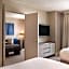 Hilton Chicago/Magnificent Mile Suites