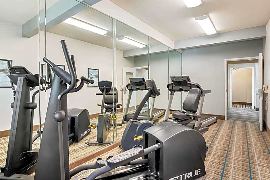 MainStay Suites Addison-Dallas