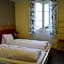Alpenrose Hotel and Gardens