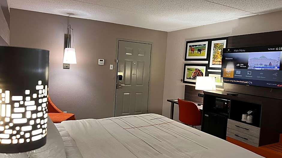 La Quinta Inn & Suites by Wyndham Lexington