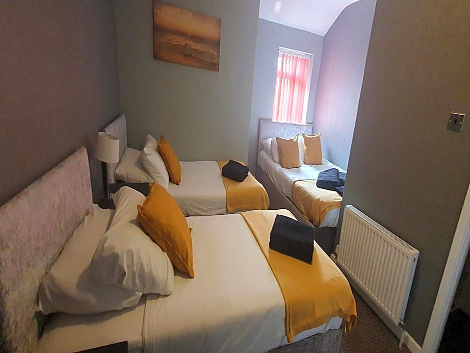 Las Palmas Hotel by the Sea