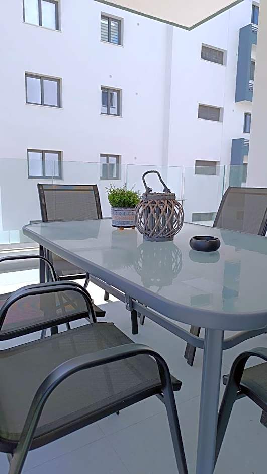 Larvella Estia Luxury Suites