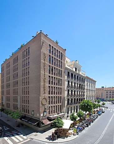 Hotel Opera
