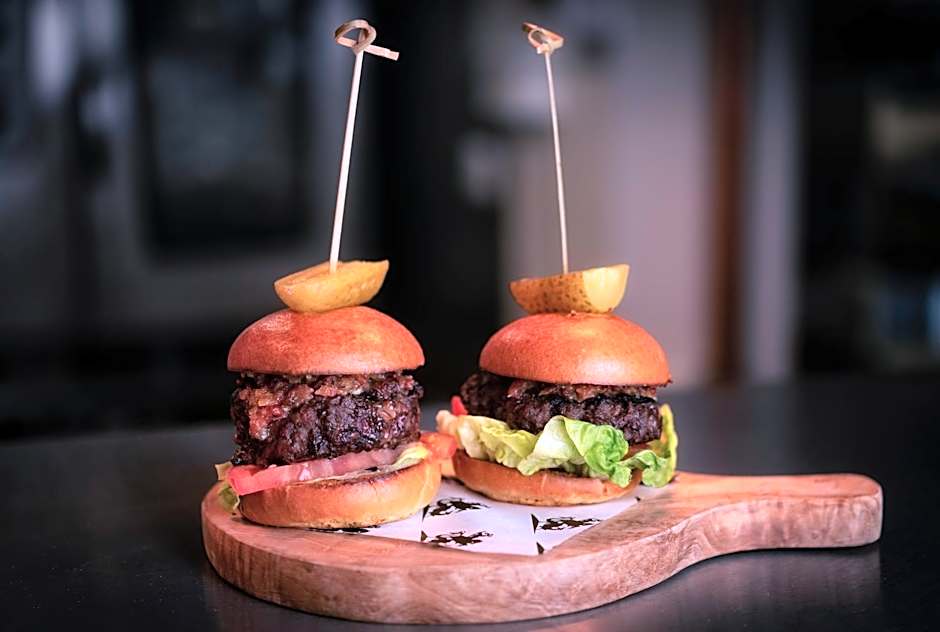 George and Dragon Clifton