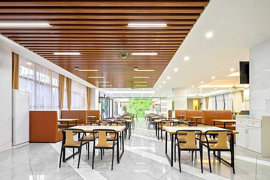 GreenTree Inn Qionghai Bo'ao Railway Station