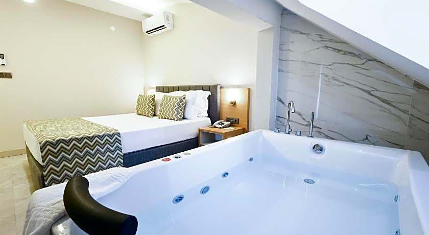 Livia Luxury Apart Hotel 