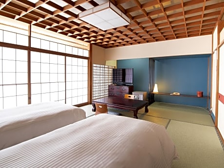 Japanese-Style Triple Room with Open-Air Bath