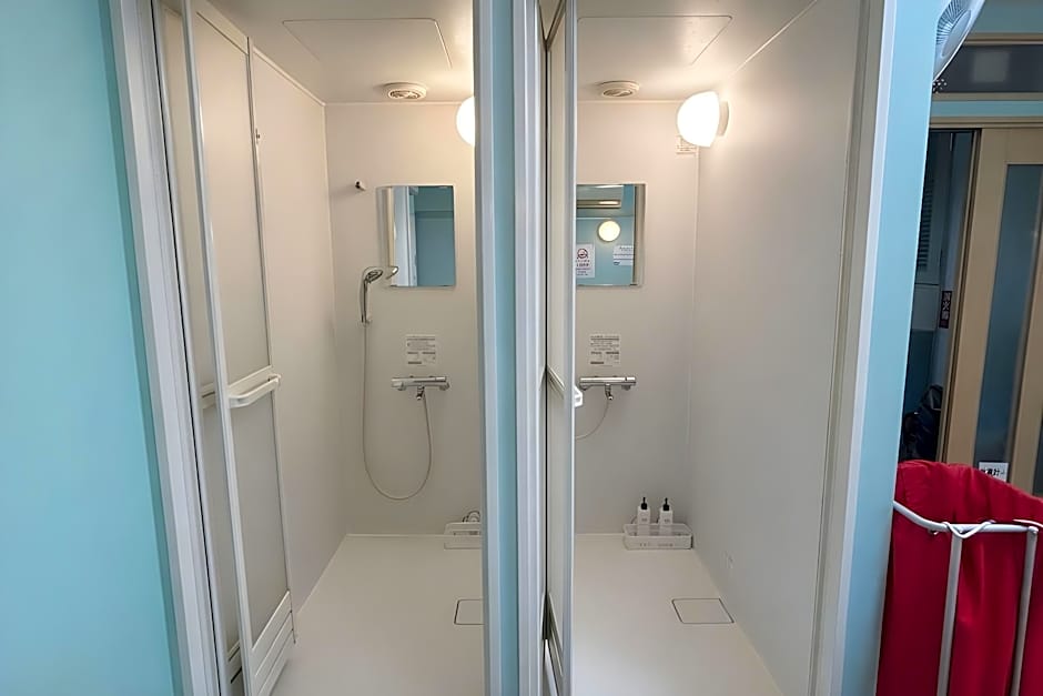 Capsule Hotel Block Room