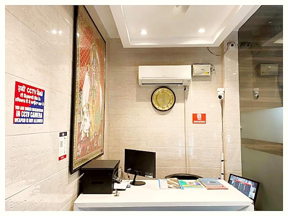 Goroomgo Shree Krishna Hotels Amritsar