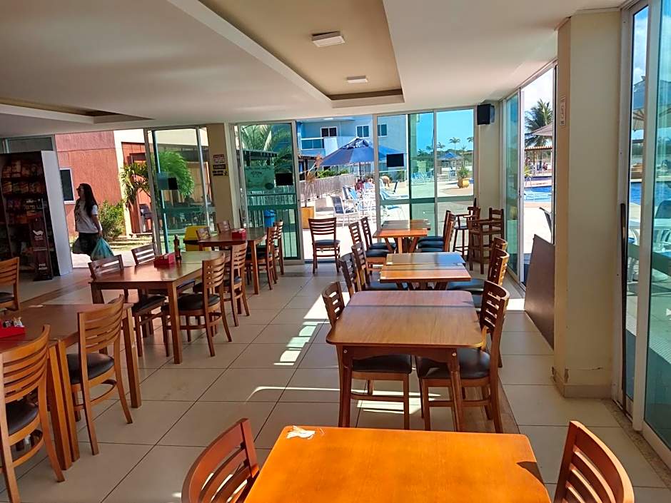 Apartamento no Golden Lake - pé na areia, agua de côco e cervejinha