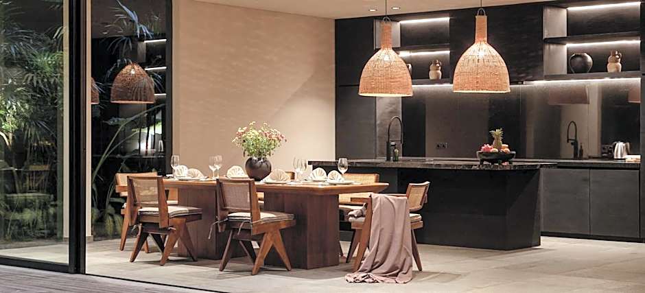 Black Villas Canggu Beach by OXO