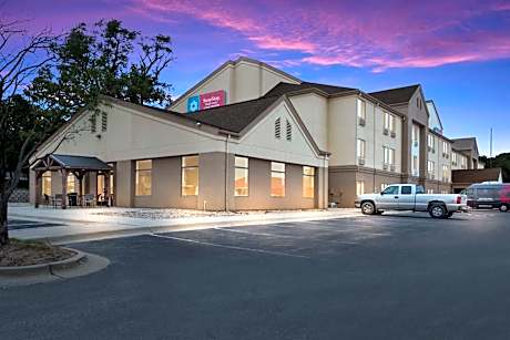 SureStay Plus Hotel by Best Western Coralville Iowa City