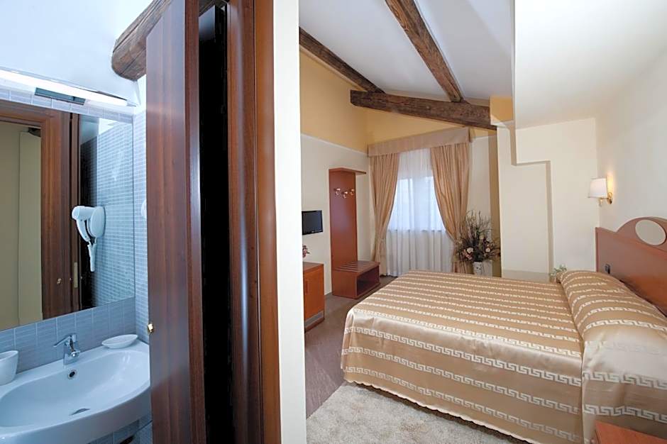 Hotel Roma Tiburtina Metro