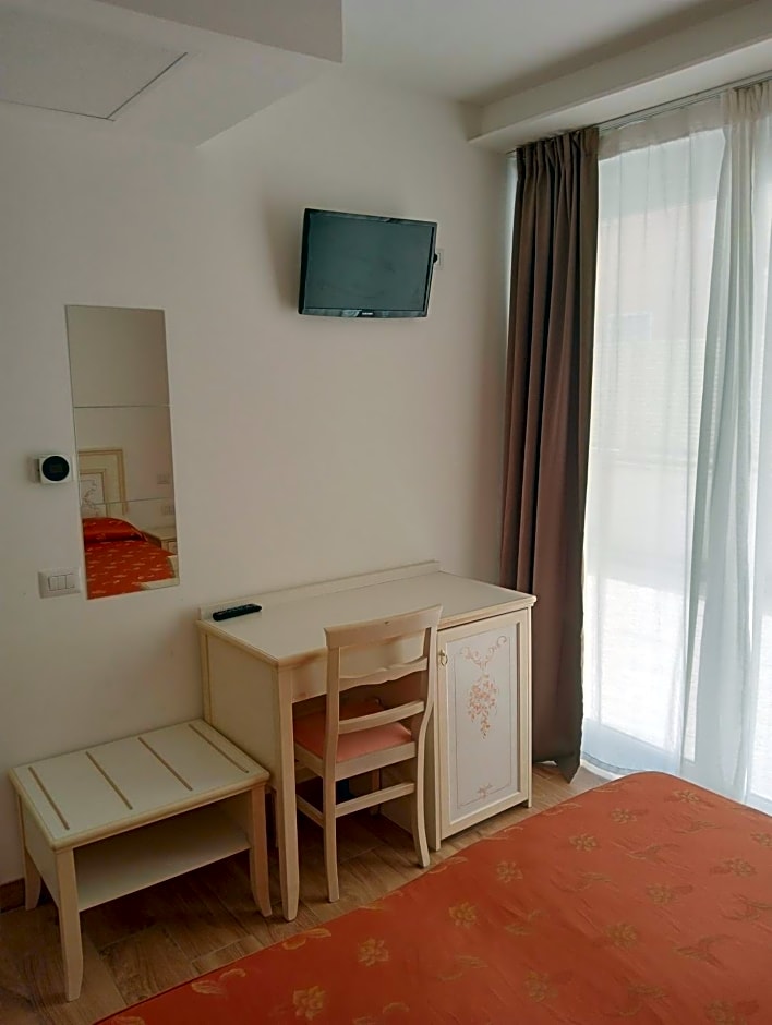 Hotel Flora