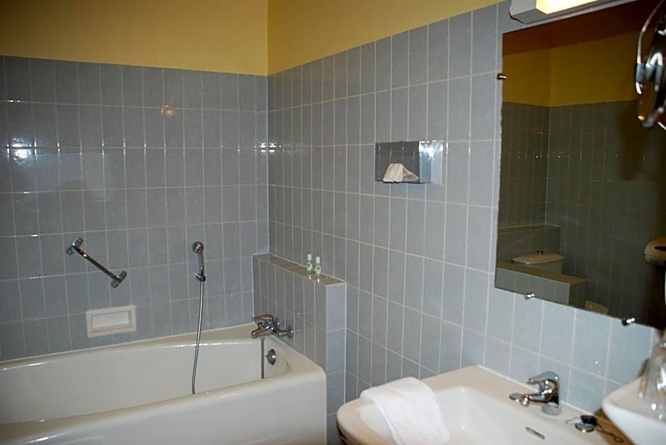 The Originals City, Hotel Cathedrale, Lisieux (Inter-Hotel)