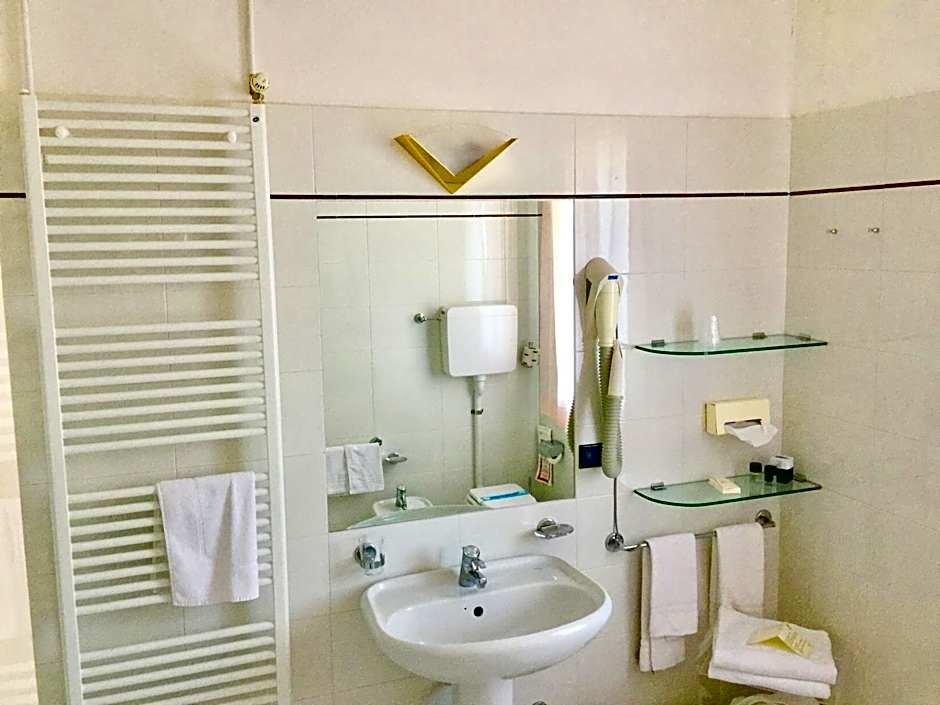 Hotel Villa Leri