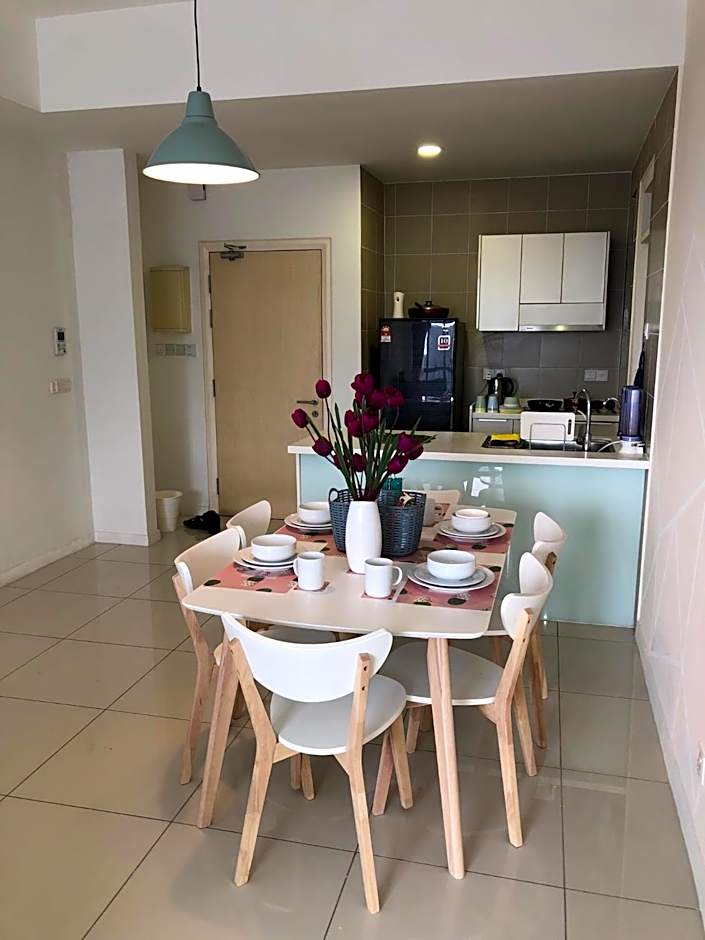 Icon City 8Pax SunwayPyramid & Lagoon CityView