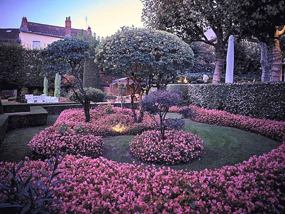 La Pyramide - Maison Henriroux