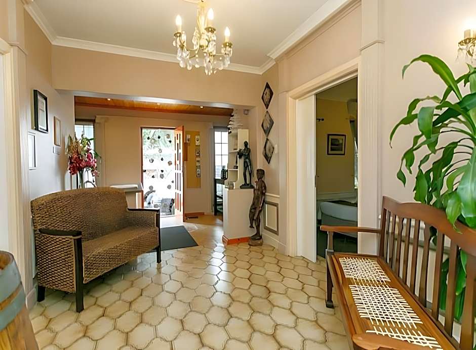 Sun Bell Lodge – Bellville, TX