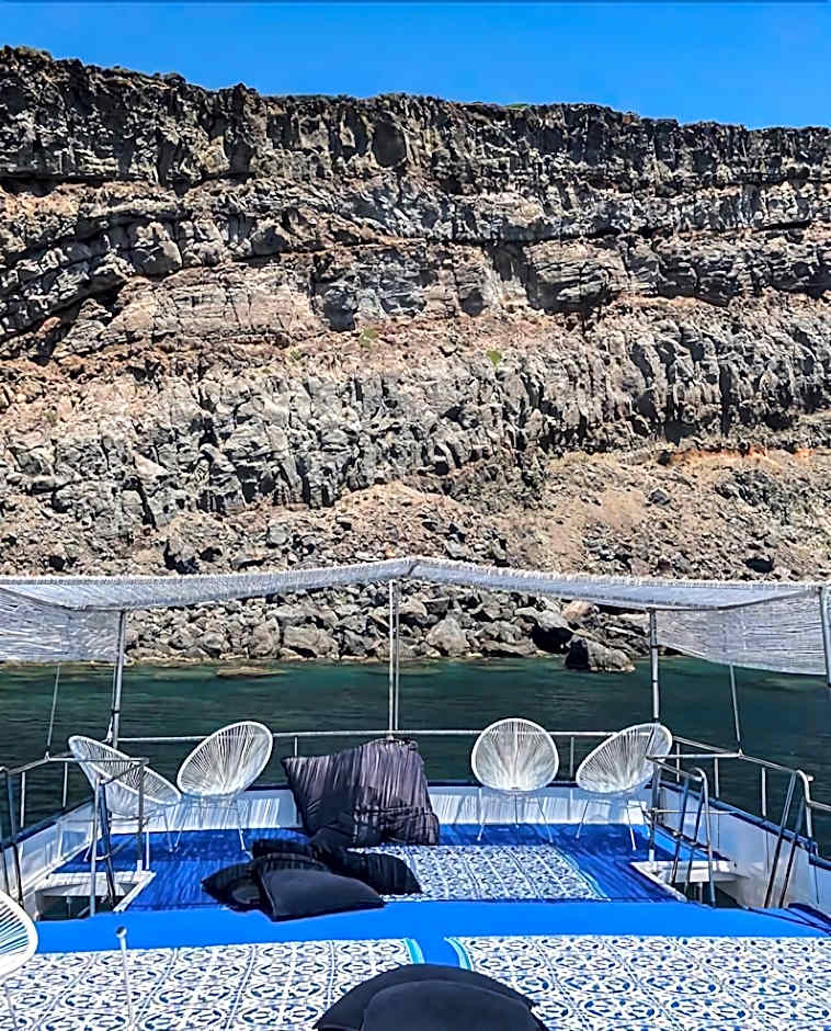 Sikelia Luxury Retreat