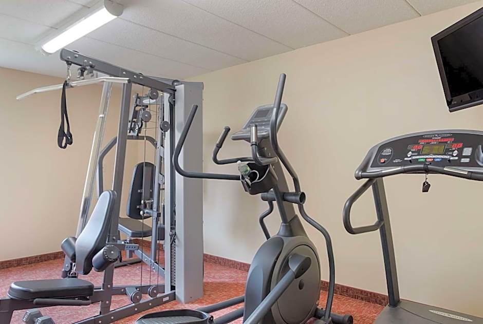 All Seasons Inn & Suites