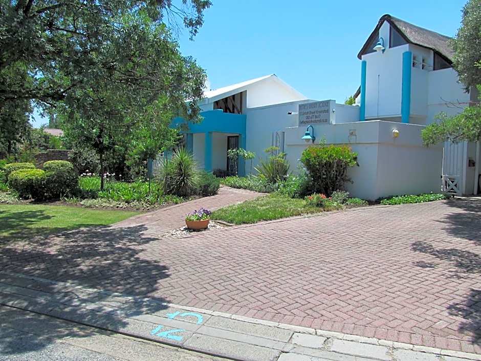 Bettie's Luxury Lodge