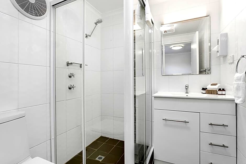 Peninsula Nelson Bay Motel and Serviced Apartments