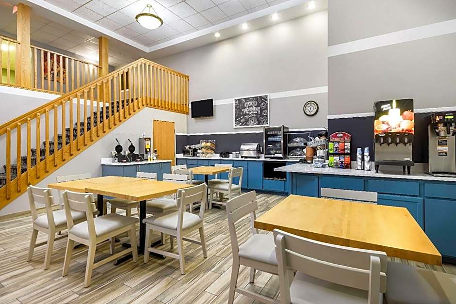 AmericInn by Wyndham Wausau