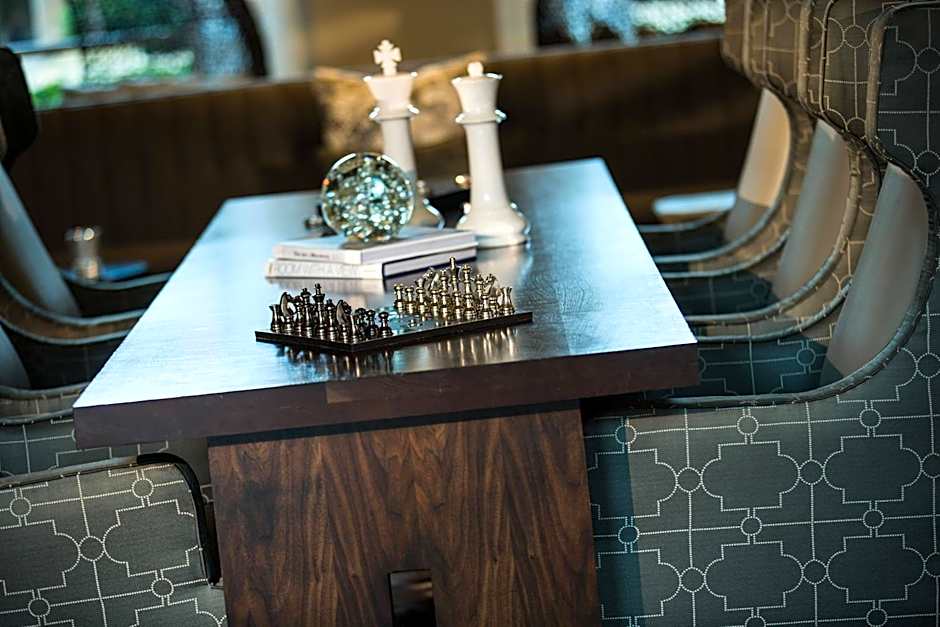 Renaissance by Marriott Tampa International Plaza Hotel