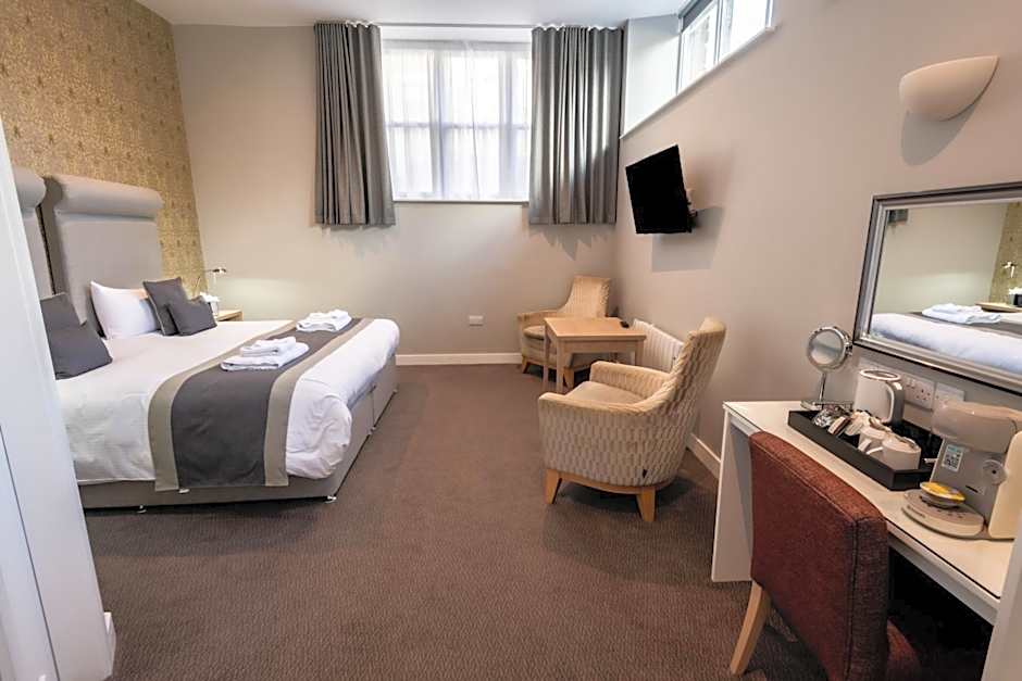 The Lamplighter Dining ~ Rooms