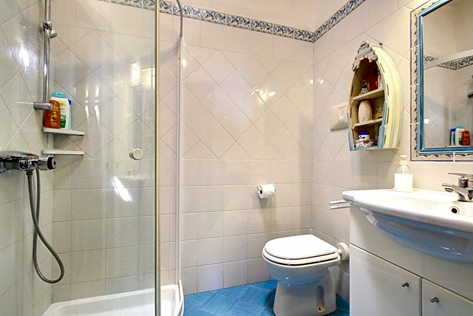 Lacco Terrace Solarium