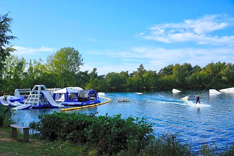 MPoint36 at Tattershall Lakes Hot Tub Lake Views 3 Bedrooms