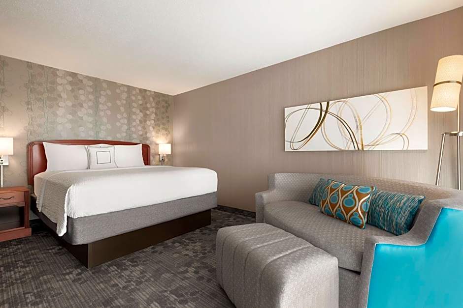 Courtyard by Marriott Chicago Bloomingdale