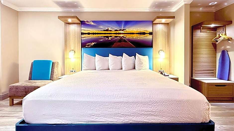 Days Inn by Wyndham Los Angeles LAX/ Redondo & Manhattan Beach