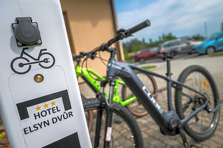Hotel Elsyn Dvůr