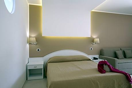 Deluxe Double Room with Patio