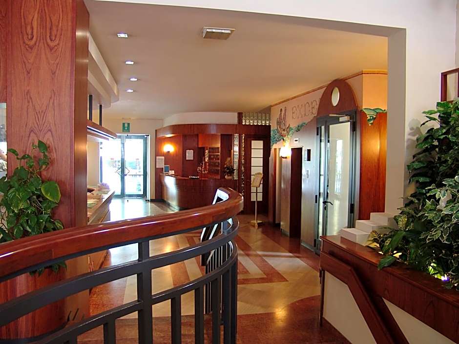 Hotel Excelsior