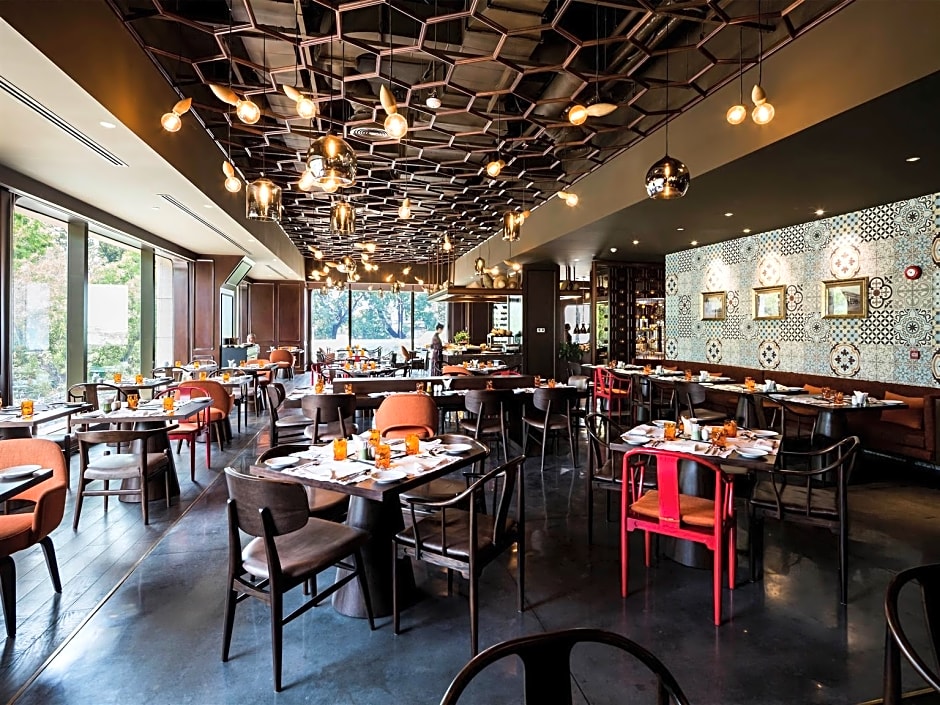 Hotel Des Arts Saigon Mgallery Collection