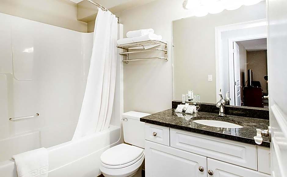 Canterra Suites Hotel