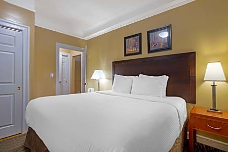 Apartment - 1 King 2 Singles, Non-Smoking, 2 Rooms, Sofabed, Full Kitchen, Full Breakfast