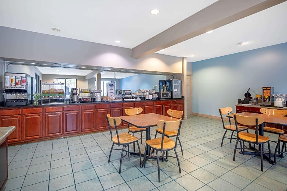 Baymont by Wyndham Laurel