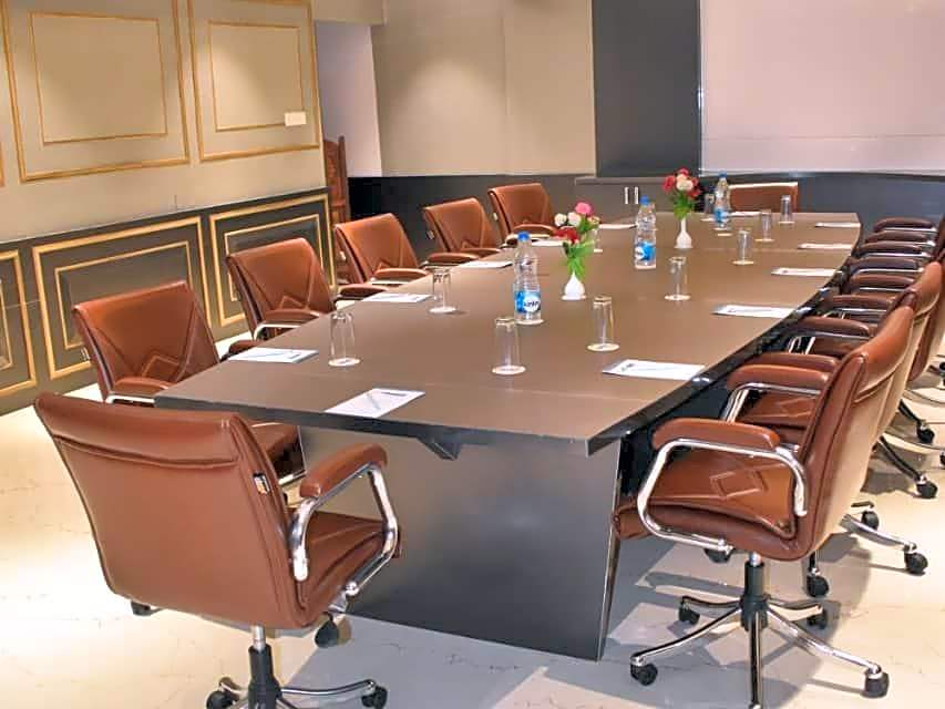 Hotel Radhika Regency