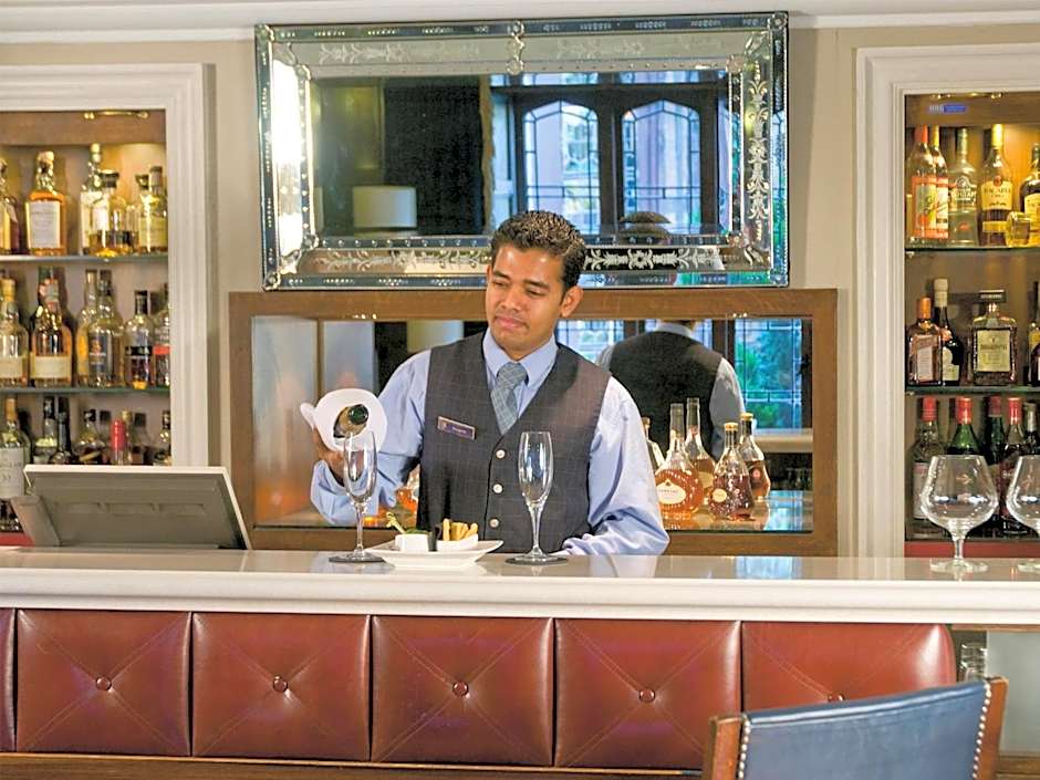 Macdonald Alveston Manor Hotel