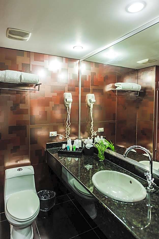 Riande Aeropuerto Hotel Casino